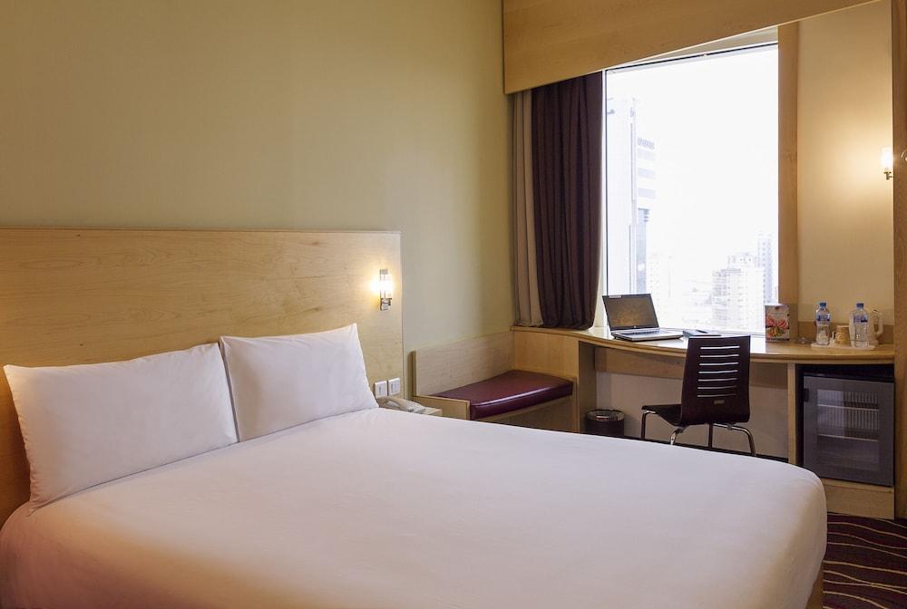 Ibis Albert Pays De Somme Dış mekan fotoğraf